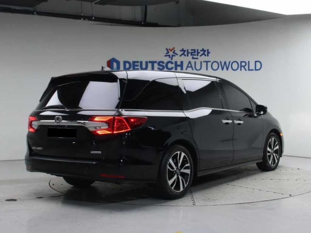 Honda Odyssey — photo 03