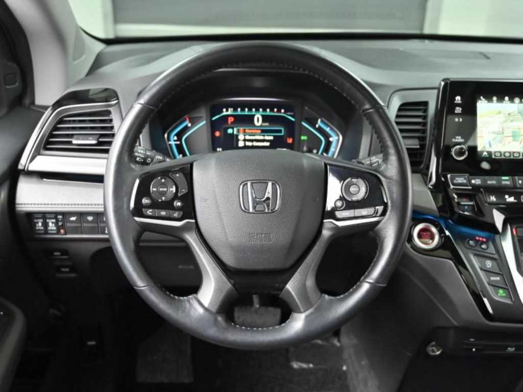 Honda Odyssey — photo 13