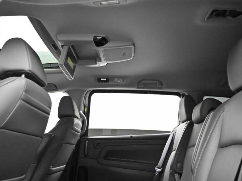 Honda Odyssey — photo 19