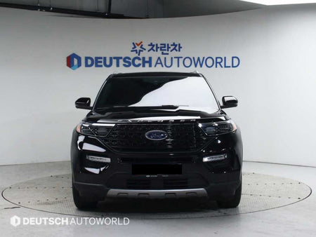 Ford Explorer — photo 03