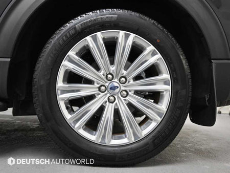Ford Explorer — photo 05