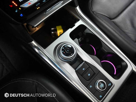 Ford Explorer — photo 09