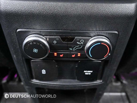 Ford Explorer — photo 16