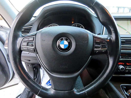 BMW 7-Series — photo 08