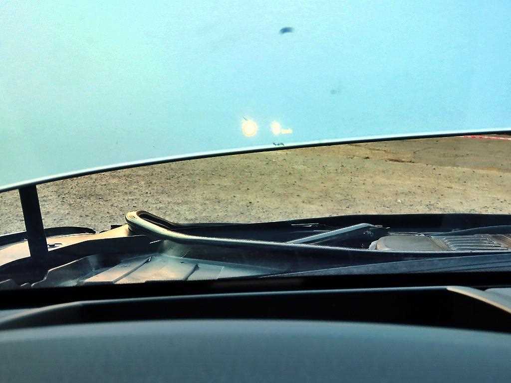 BMW 7-Series — photo 10