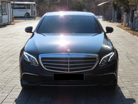 Mercedes-Benz E-Class — photo 01