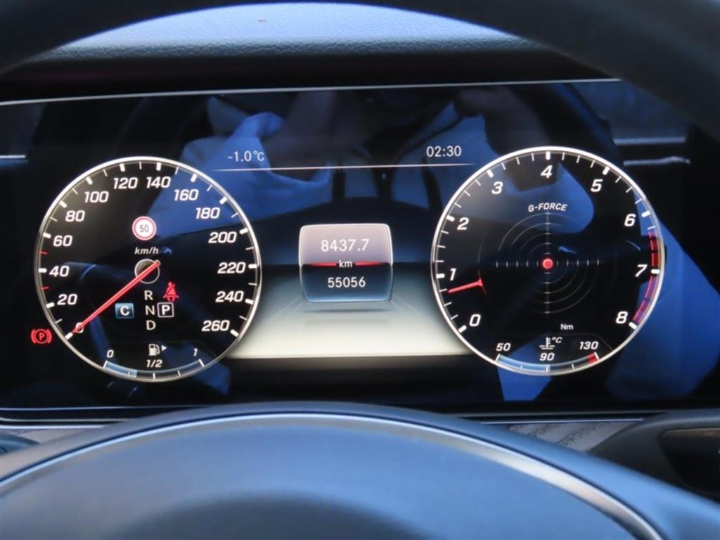 Mercedes-Benz E-Class — photo 05