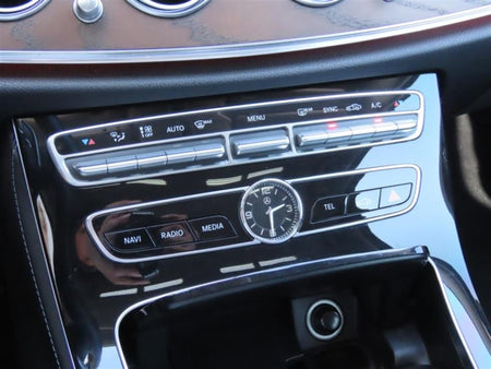 Mercedes-Benz E-Class — photo 08