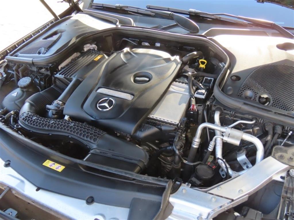 Mercedes-Benz E-Class — photo 20