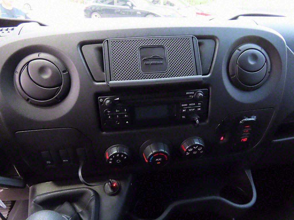 RENAULT Master — photo 13