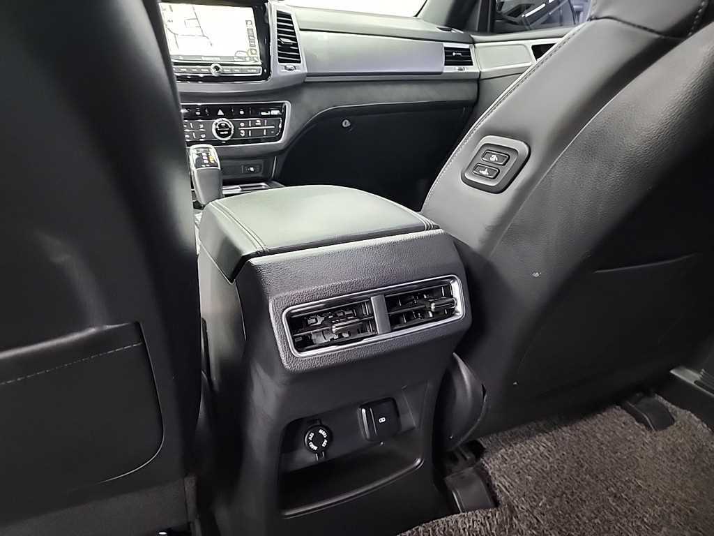 KGM Rexton — photo 13