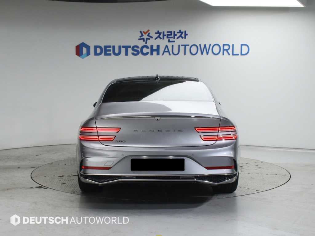 Genesis G80 — photo 04