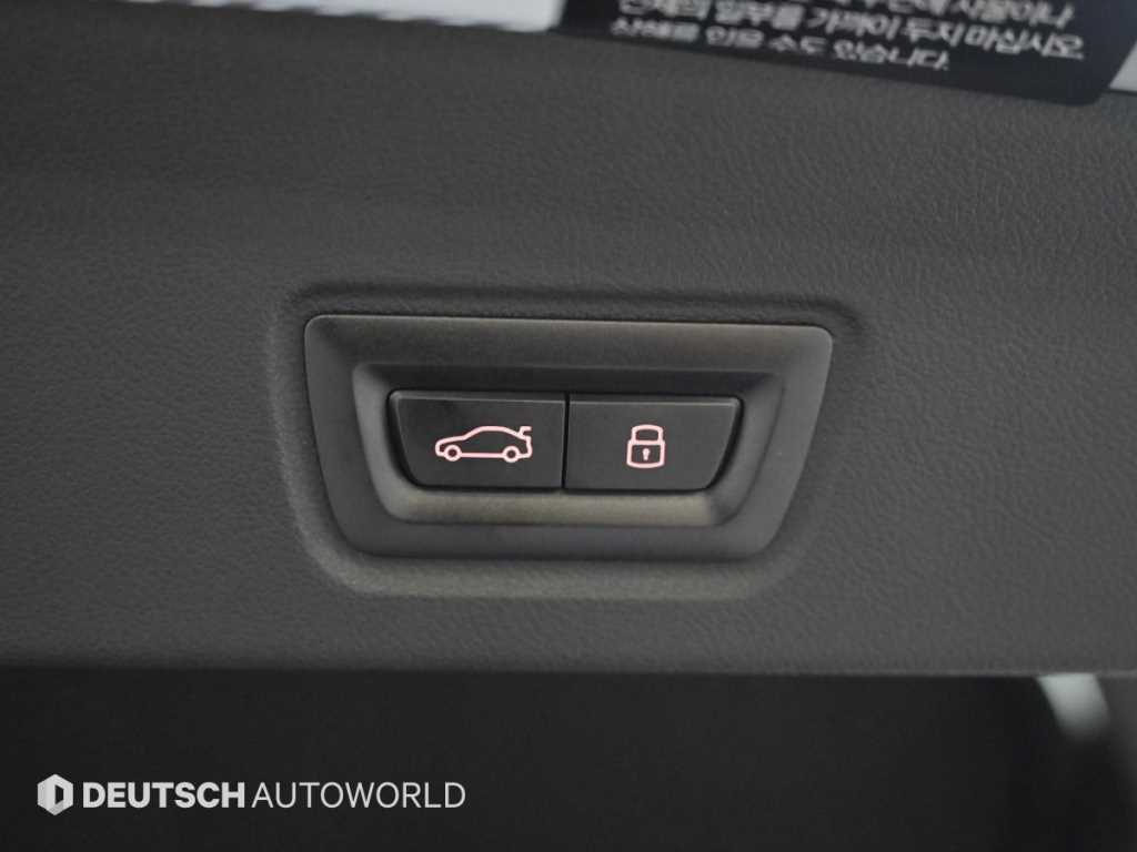 BMW i4 — photo 18