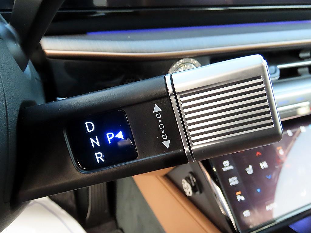 Hyundai Grandeur — photo 11