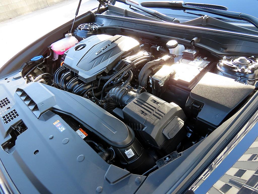 Hyundai Grandeur — photo 19
