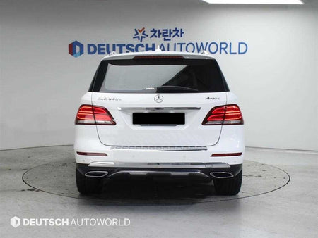 Mercedes-Benz GLE-Class — photo 04