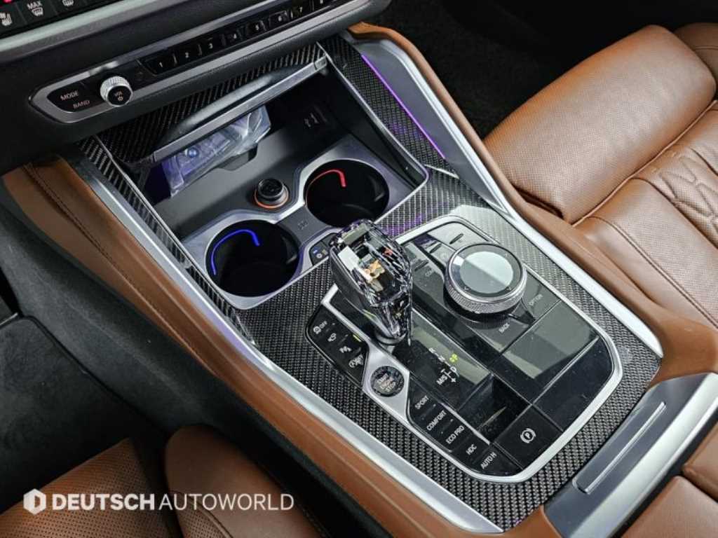 BMW X6 — photo 09