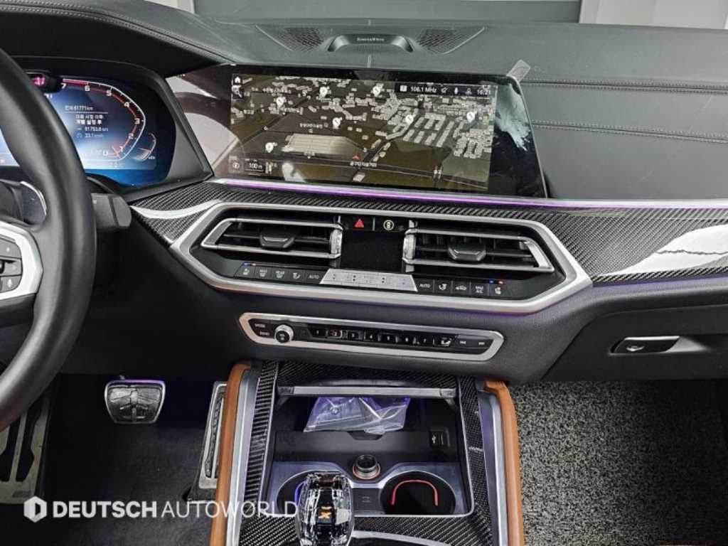 BMW X6 — photo 14