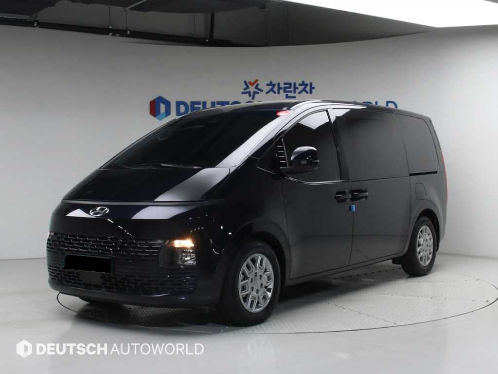 Hyundai Staria — photo 01
