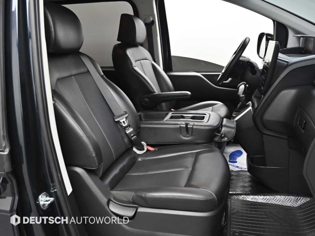 Hyundai Staria — photo 10