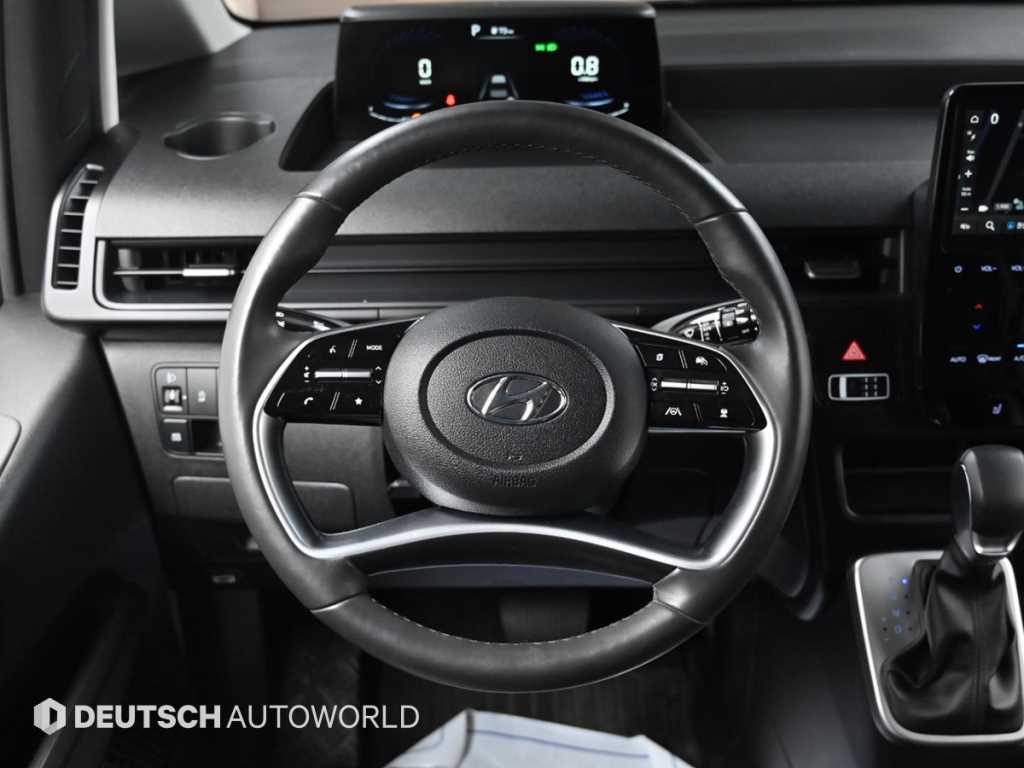 Hyundai Staria — photo 13