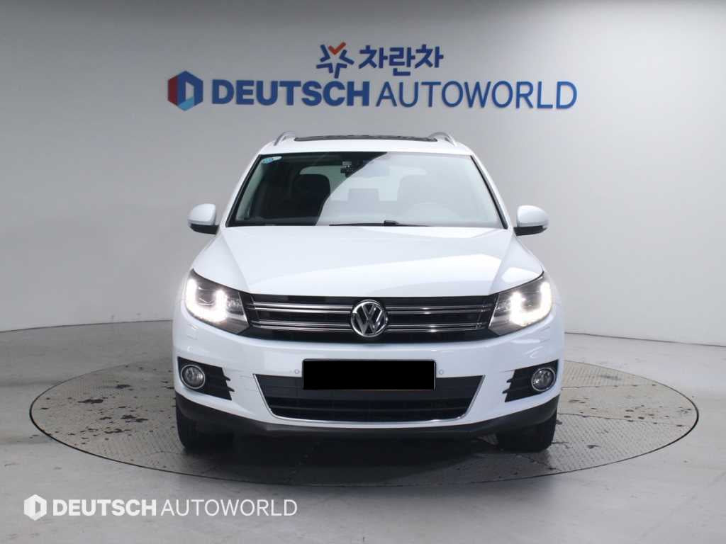 Volkswagen Tiguan — photo 03