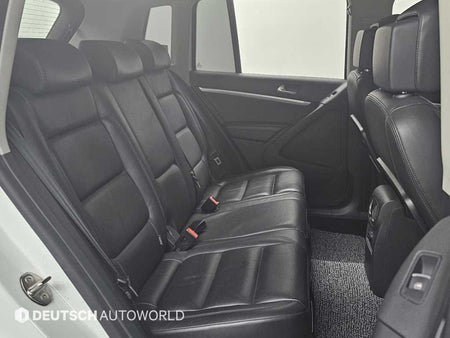 Volkswagen Tiguan — photo 12