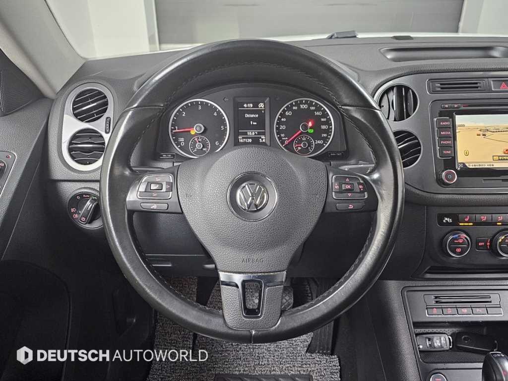 Volkswagen Tiguan — photo 13