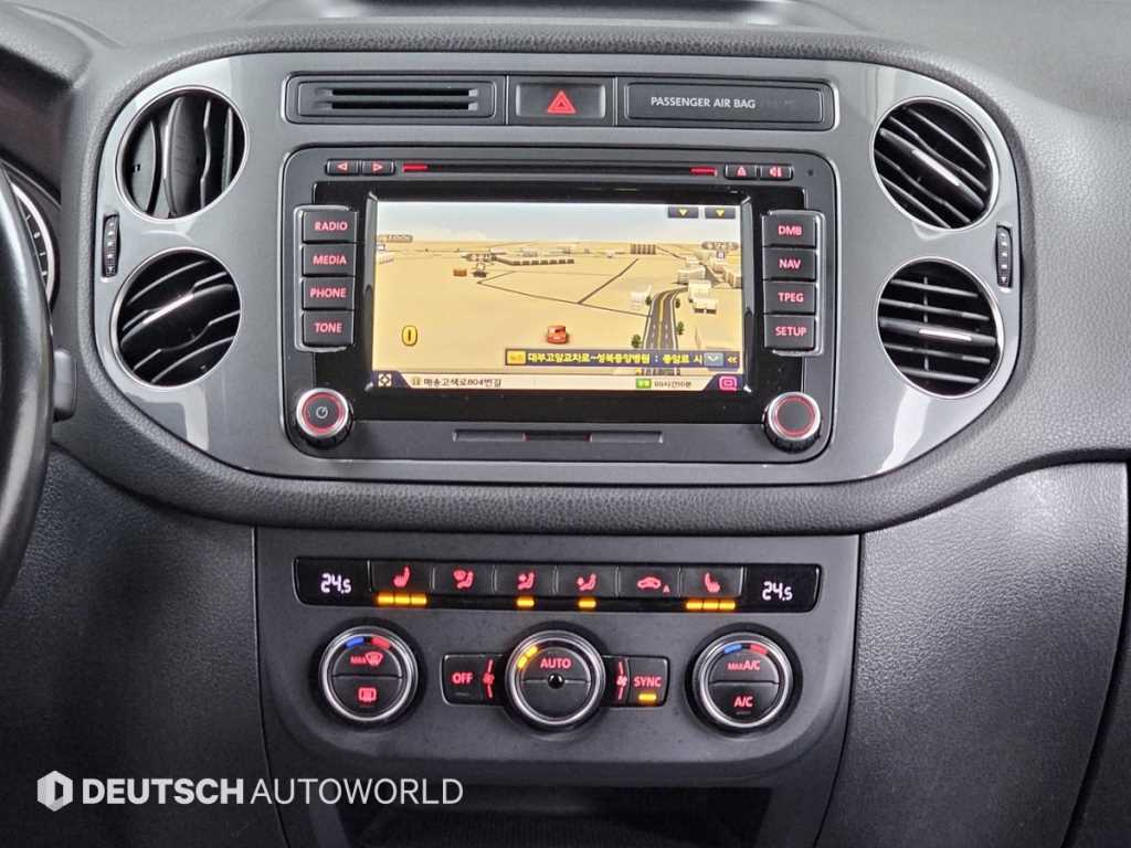 Volkswagen Tiguan — photo 14