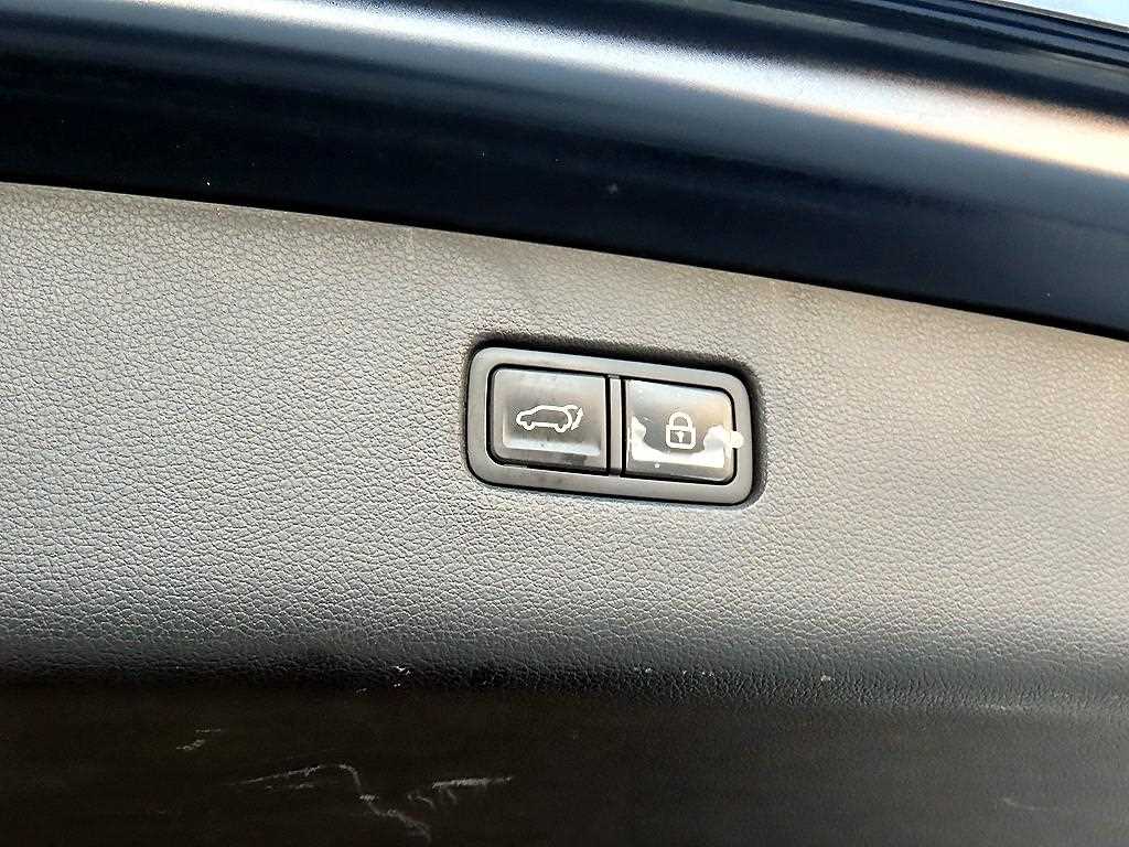 Genesis GV80 — photo 17