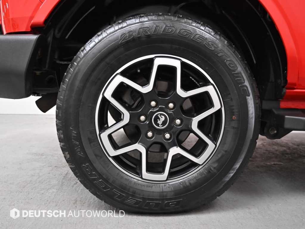 Ford Bronco — photo 05