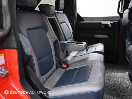 Ford Bronco — photo 12
