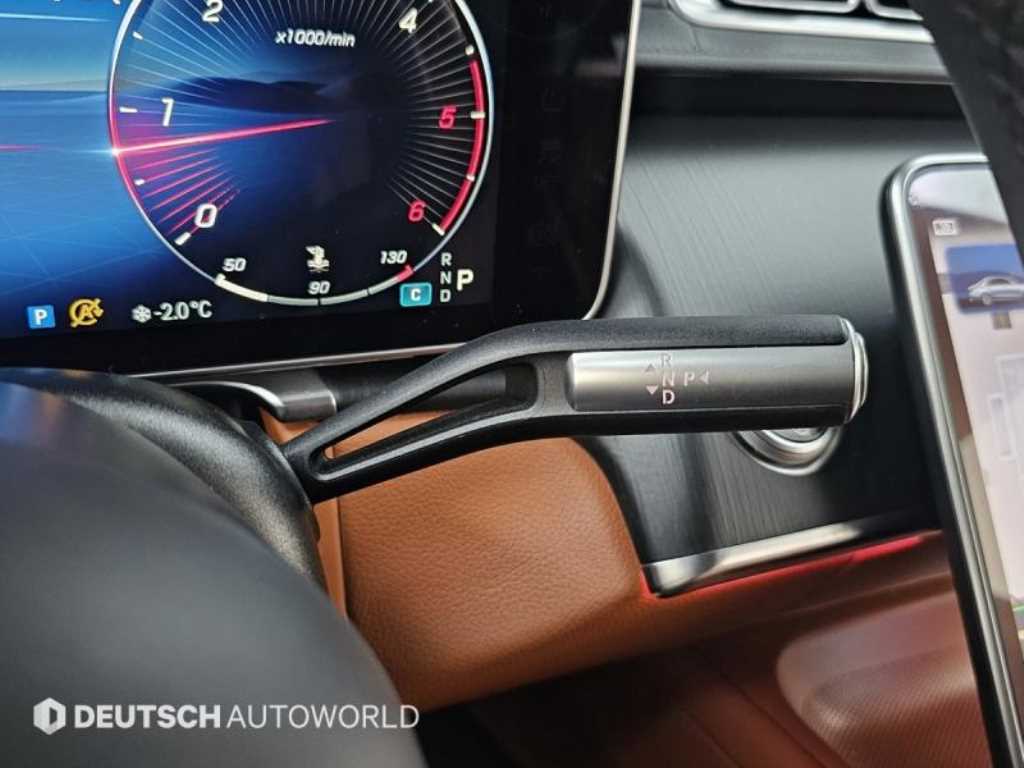 Mercedes-Benz S-Class — photo 09
