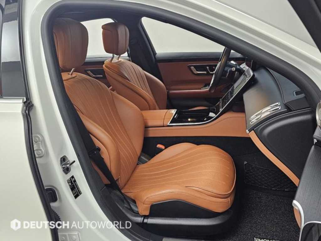 Mercedes-Benz S-Class — photo 10