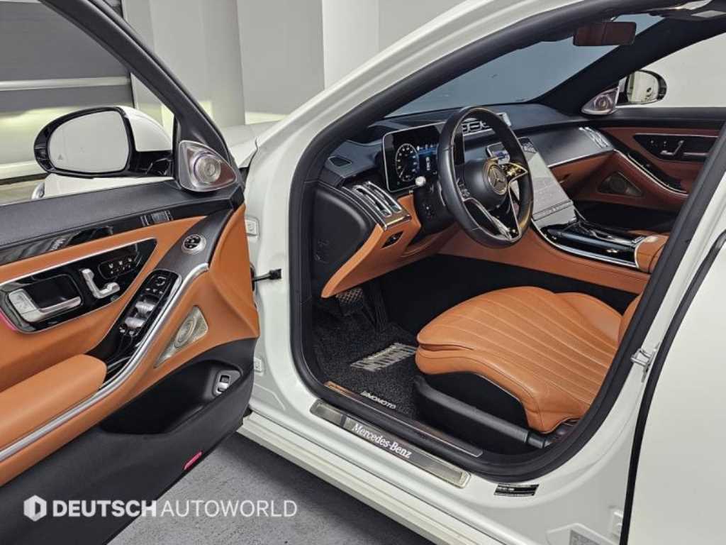 Mercedes-Benz S-Class — photo 11