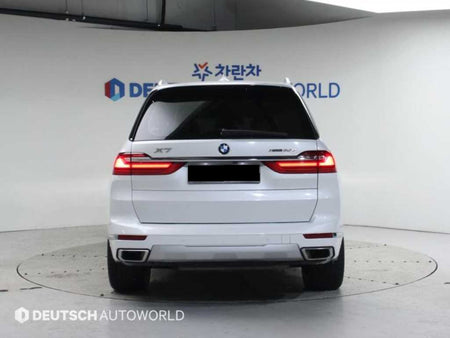 BMW X7 — photo 04