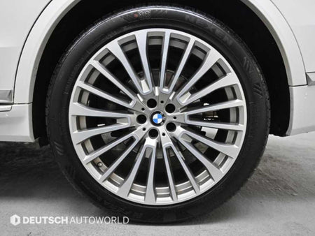 BMW X7 — photo 05