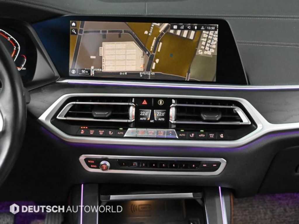 BMW X7 — photo 14