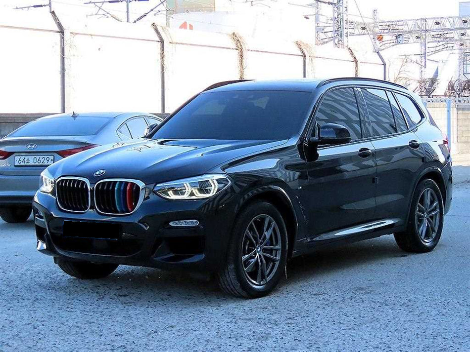 BMW X3 — photo 01