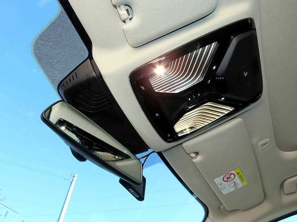 BMW 5-Series — photo 15