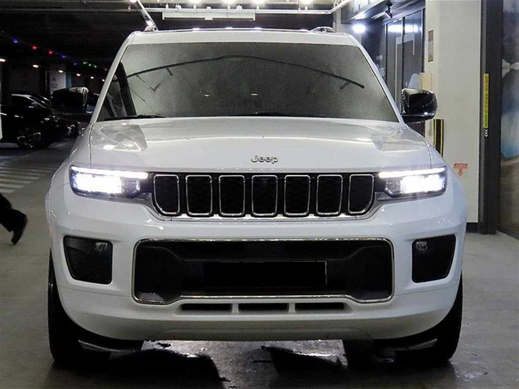 Jeep Cherokee — photo 02