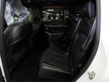 Jeep Cherokee — photo 07
