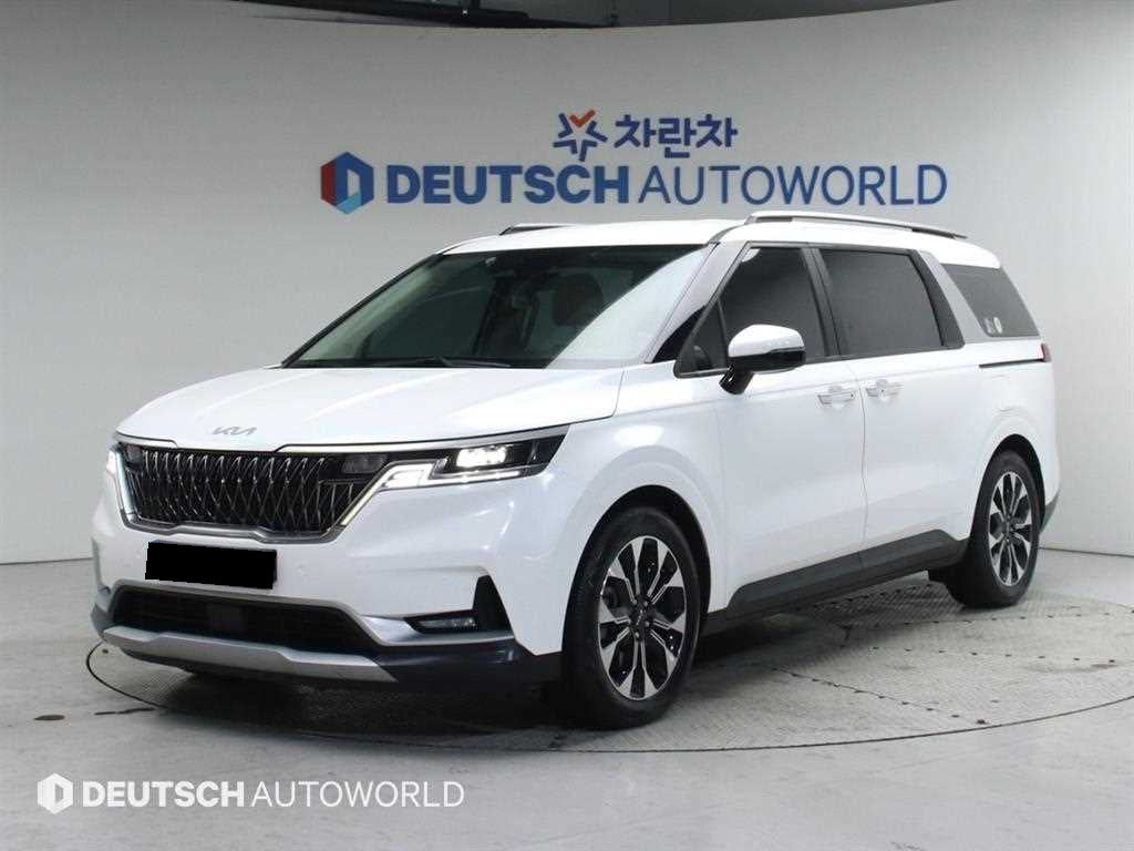 Kia Carnival — photo 01