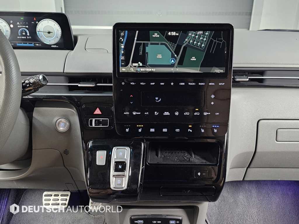 Hyundai Staria — photo 14