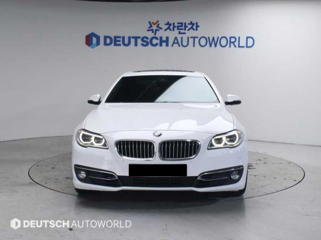 BMW 5-Series — photo 03