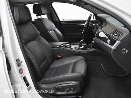 BMW 5-Series — photo 10