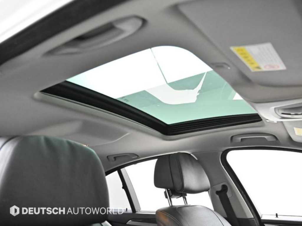 BMW 5-Series — photo 19