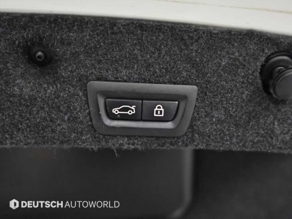 BMW 5-Series — photo 20