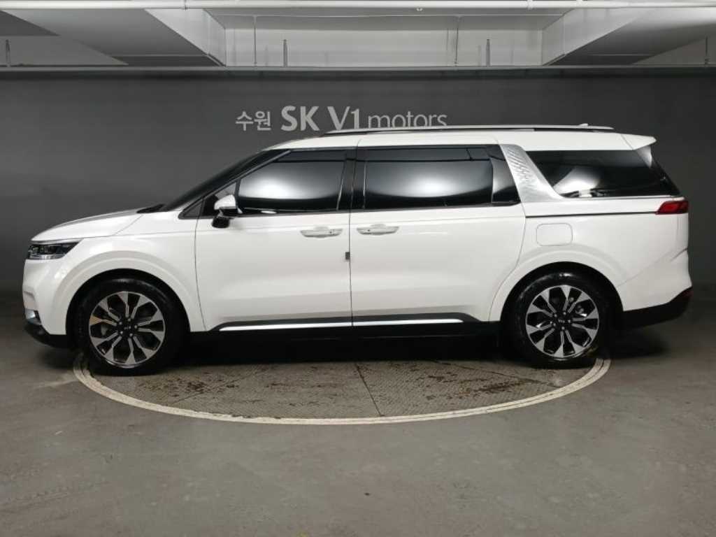 Kia Carnival — photo 03