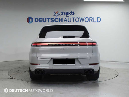 Porsche Cayenne — photo 04